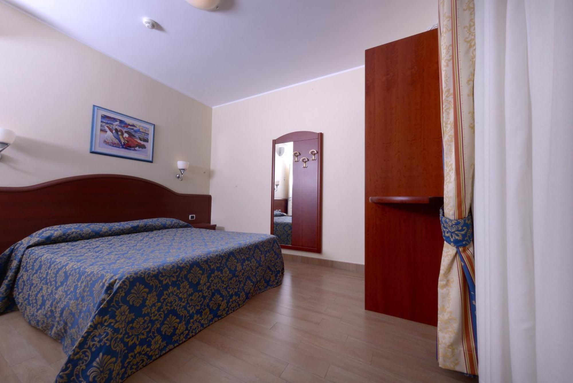Residence Costa Smeralda Grottammare Dış mekan fotoğraf