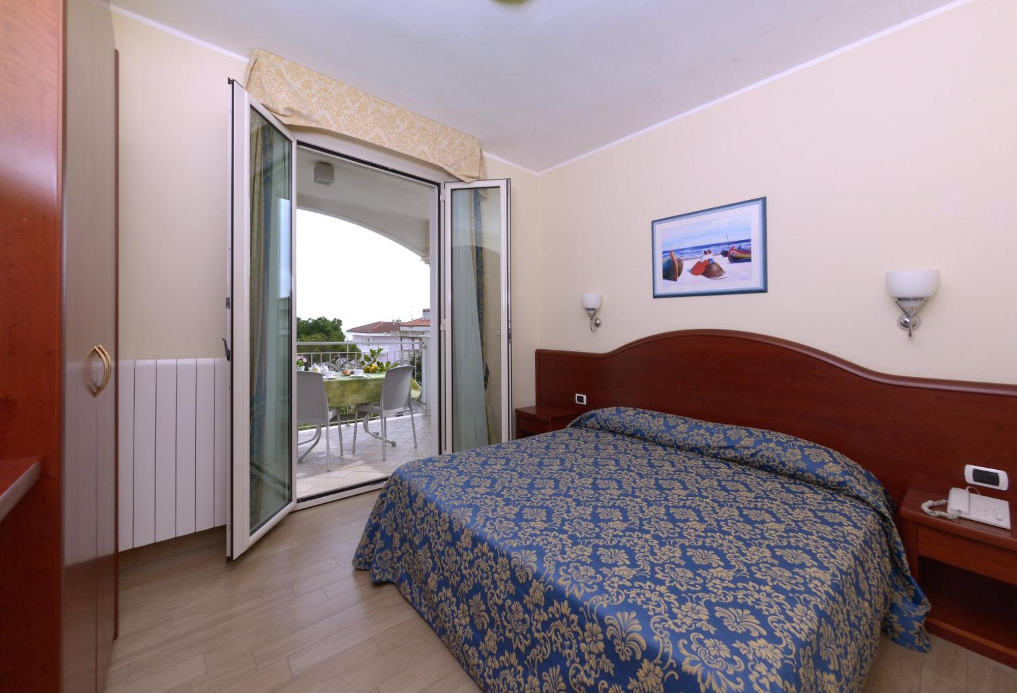 Residence Costa Smeralda Grottammare Dış mekan fotoğraf