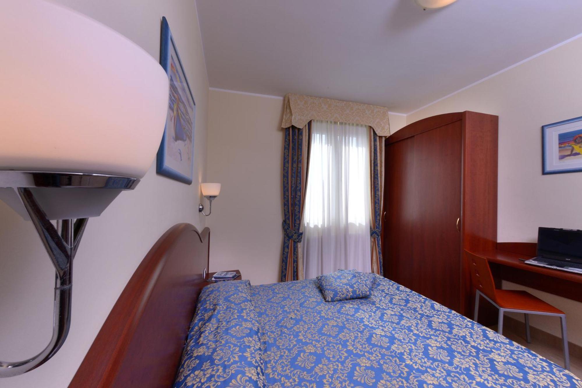 Residence Costa Smeralda Grottammare Dış mekan fotoğraf