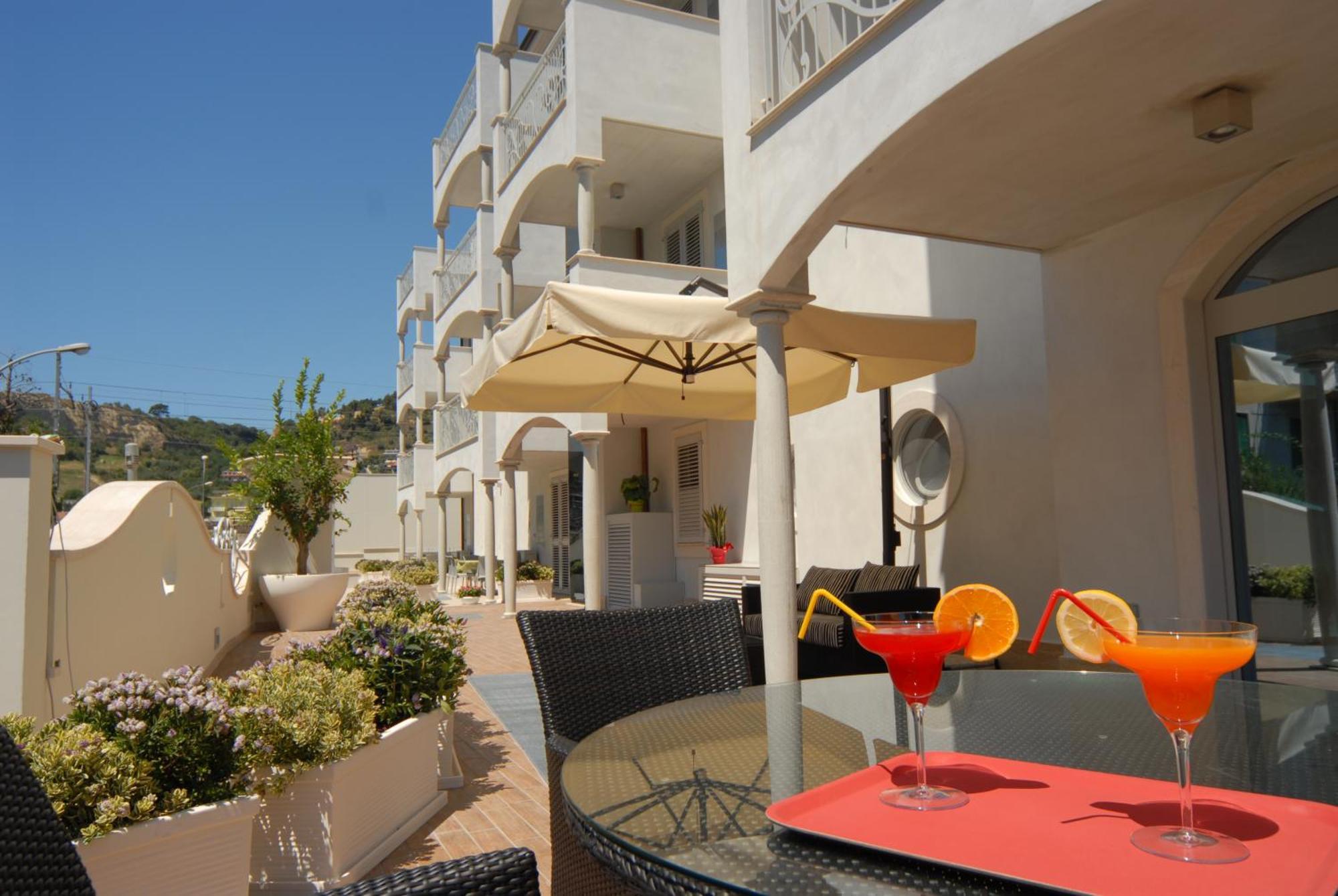 Residence Costa Smeralda Grottammare Dış mekan fotoğraf